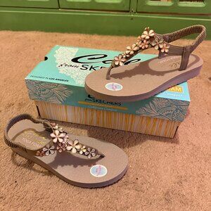 Skechers Cali Meditation - Glass Daisy Flower Sandals NWT